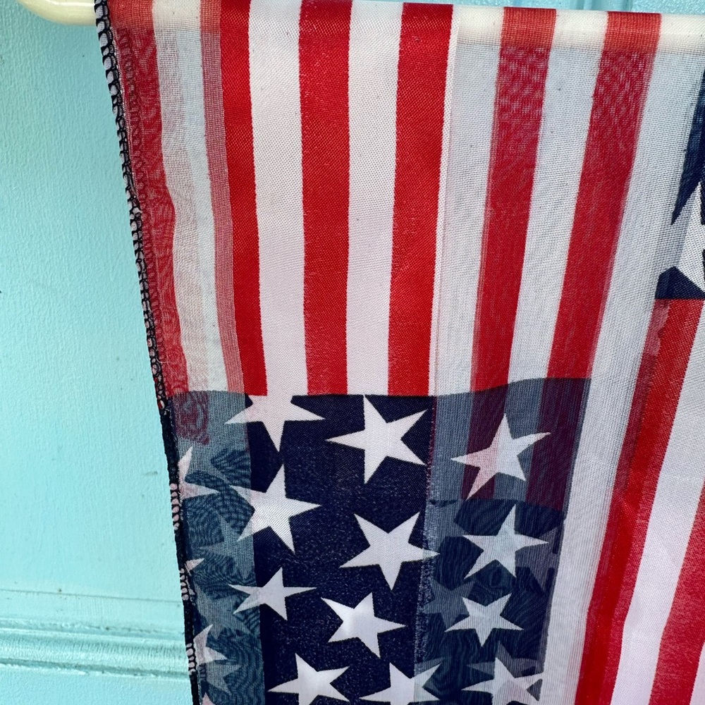 Two Vintage American Flag Scarves - Picture 13 of 14